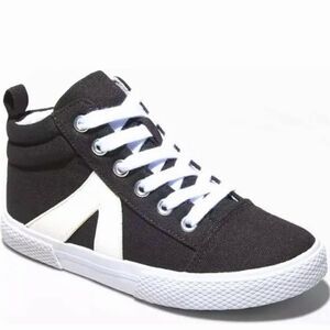 NWOT … CAT & JACK “Size: 3” High Top Shoes